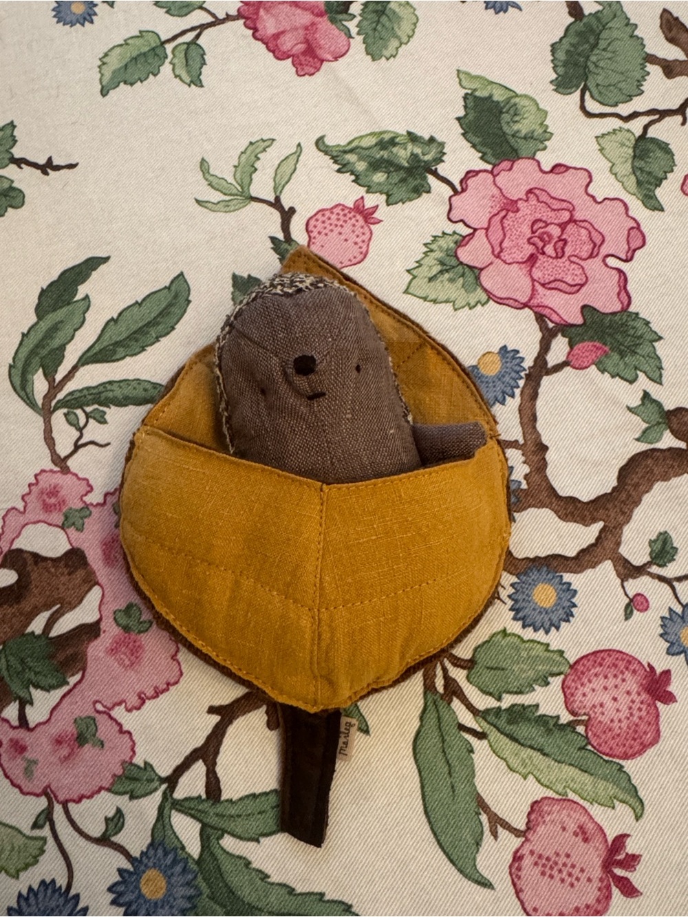 NEW Maileg Baby Hedgehog in Leaf Retired/HTF